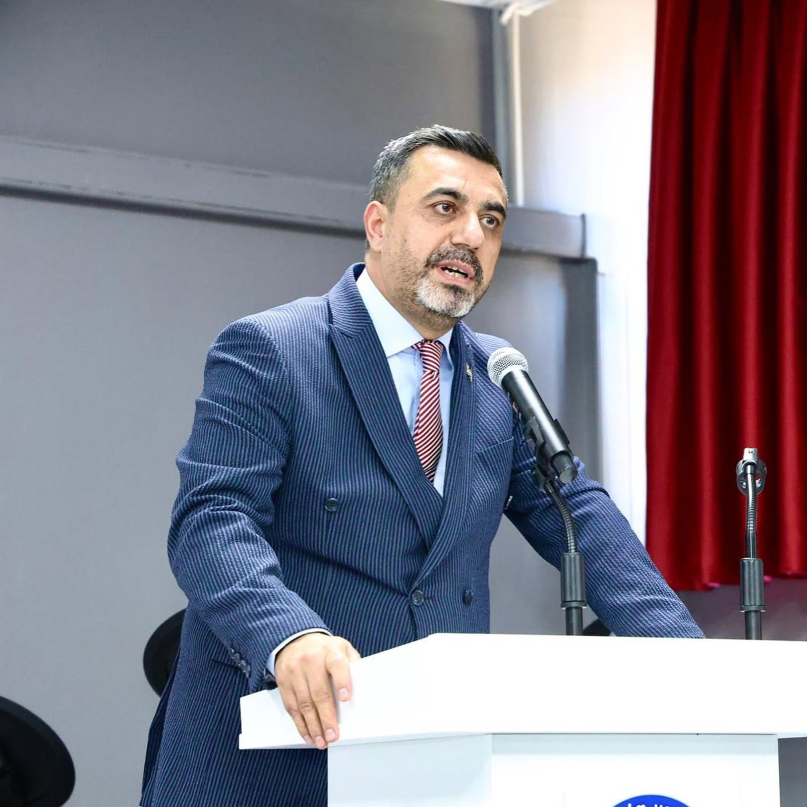 Dünyayı Değiştirmek İçin Silaha Değil EĞİTİME İhtiyaç Vardır.